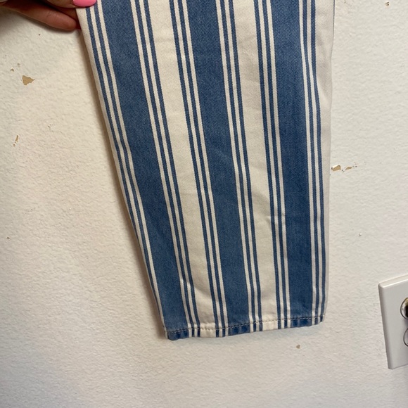 American eagle white and blue pinstripe mom jeans - Picture 6 of 13